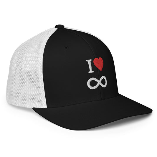 I Heart Métis Closed-back trucker cap